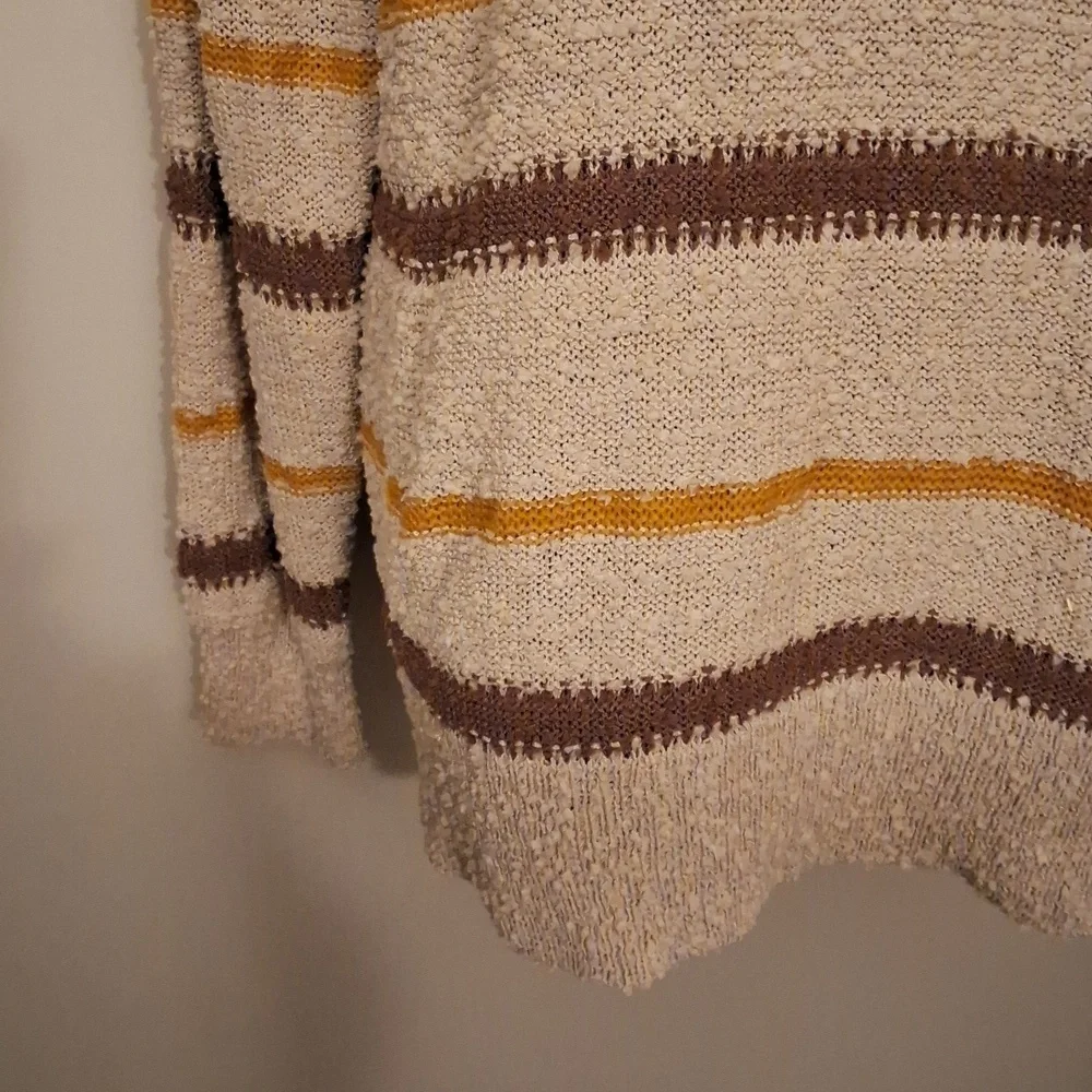 MASON & BELLE BOUCLE KNIT SWEATER SIZE LARGE